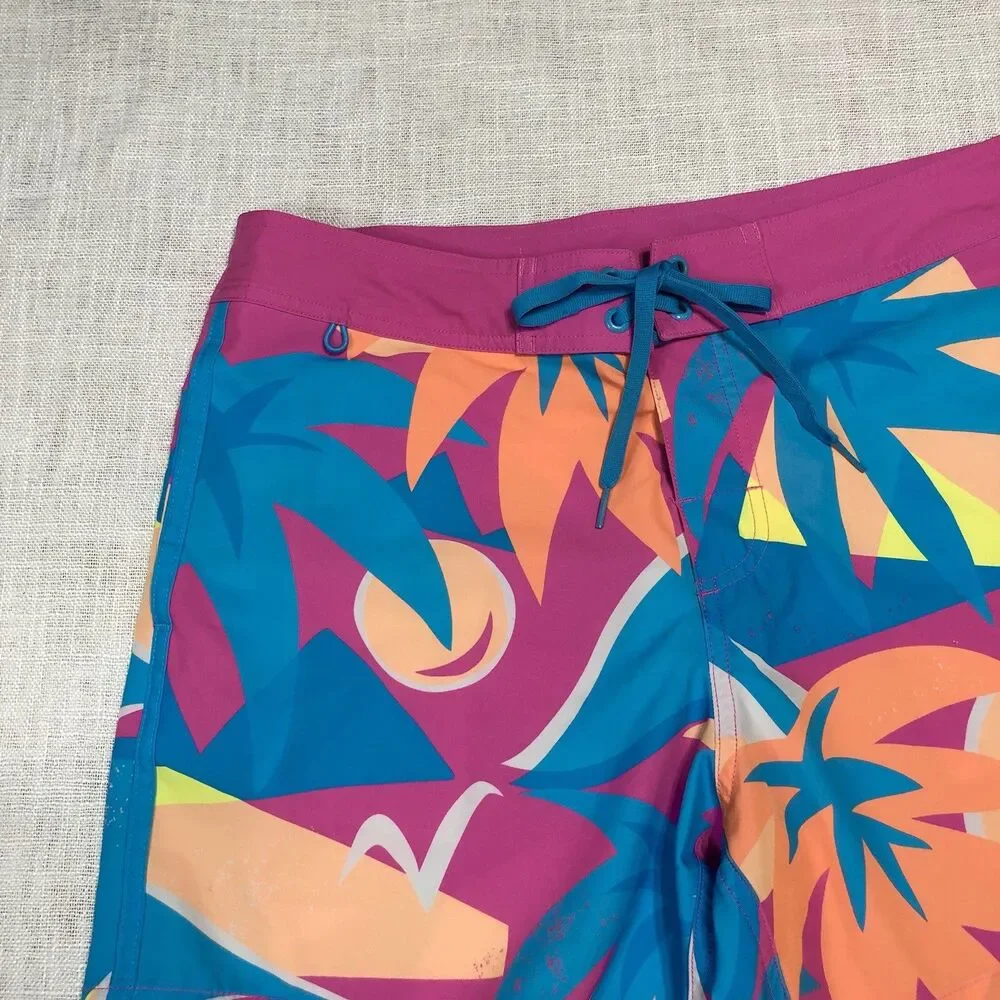 Chubbies Swim Trunks Mens 33 Blue Pink Neon Geo Print 6” Unlined Pockets Retro